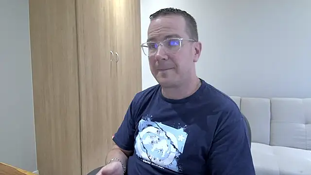 Snapshot of BrettJ81 chatting on 02-25-26, 02:59 BrettJ81 online show from 02-25-26, 02:59