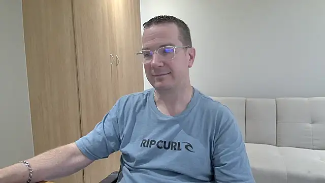 Snapshot of BrettJ81 chatting on 03-02-26, 03:19 BrettJ81 online show from 03-02-26, 03:19