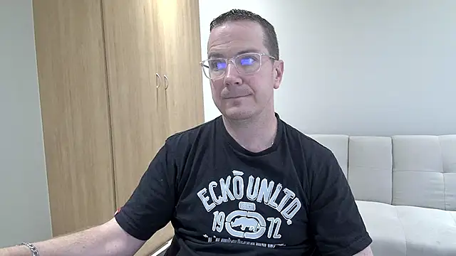 Snapshot of BrettJ81 chatting on 03-07-26, 02:47 BrettJ81 online show from 03-07-26, 02:47