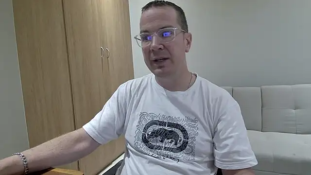 Snapshot of BrettJ81 chatting on 03-23-26, 02:54 BrettJ81 online show from 03-23-26, 02:54