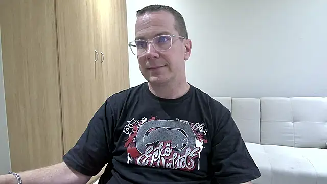 BrettJ81 online show from 05-27-26, 02:47