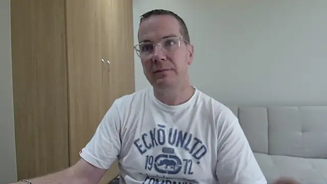 BrettJ81 online show from 05-29-26, 02:04
