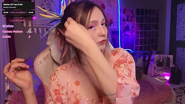 Snapshot of Evie_Ro chatting on 11-12-25, 09:25 Evie Ro online show from 11-12-25, 09:25