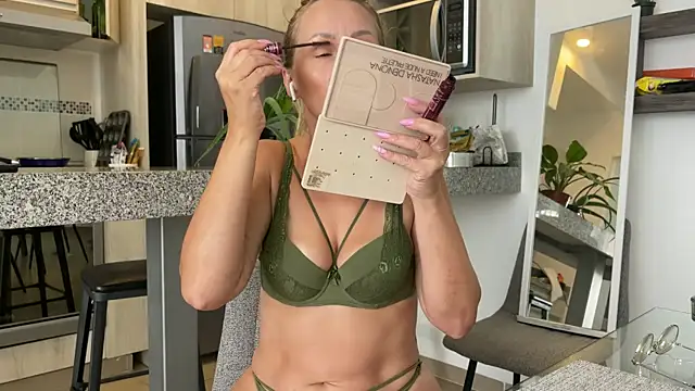 mommy nadin online show from 01-09-25, 08:44