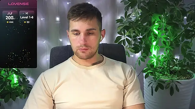 Sweeet  boy online show from 02-15-25, 08:43