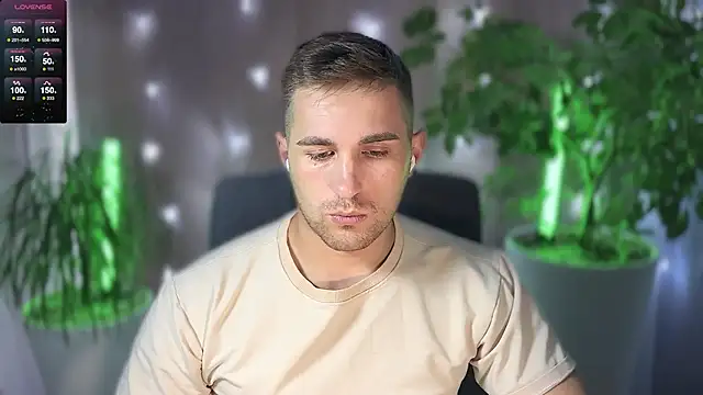 Sweeet  boy online show from 03-18-25, 12:47