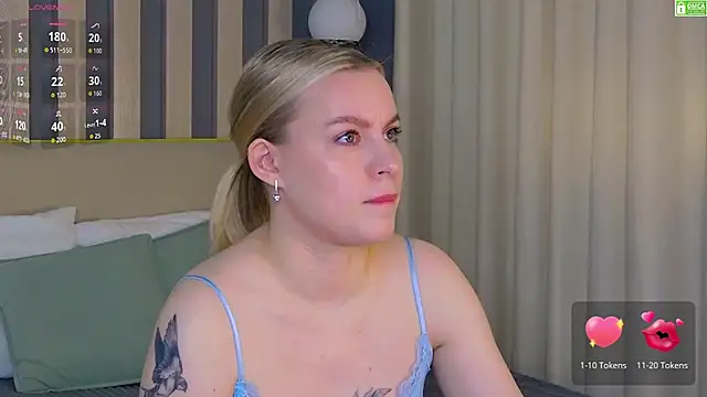 AmaliaBell online show from 04-17-26, 01:03