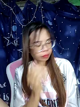   Mai-love19   online show from 10-18-25, 11:27