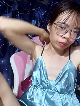   Mai-love19   online show from 04-22-26, 08:39