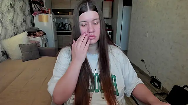 Snapshot of Lis_Kollen chatting on 11-20-25, 09:42 Lis Kollen online show from 11-20-25, 09:42