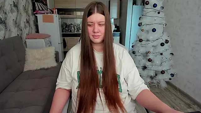 Snapshot of Lis_Kollen chatting on 12-14-25, 07:03 Lis Kollen online show from 12-14-25, 07:03