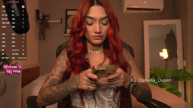 Snapshot of DaniDusan_ chatting on 12-05-24, 09:06 DaniDusan online show from 12-05-24, 09:06