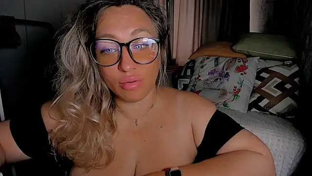 CumOnMy Tits online show from 07-11-26, 02:47