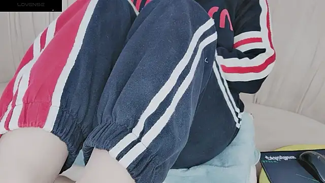 Snapshot of Sophie_Secret chatting on 01-14-25, 01:26 Sophie Secret online show from 01-14-25, 01:26