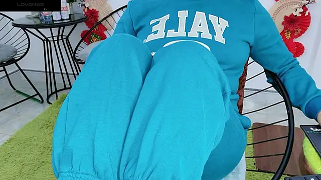 Snapshot of Sophie_Secret chatting on 01-20-25, 10:26 Sophie Secret online show from 01-20-25, 10:26