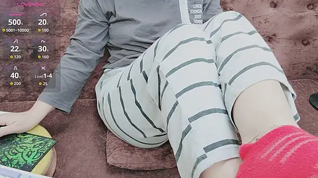 Snapshot of Sophie_Secret chatting on 01-07-26, 11:18 Sophie Secret online show from 01-07-26, 11:18