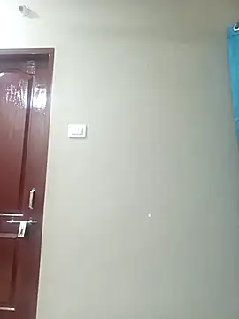 Snapshot of VISHAL_0982 chatting on 10-25-25, 05:40 VISHAL 0982 online show from 10-25-25, 05:40