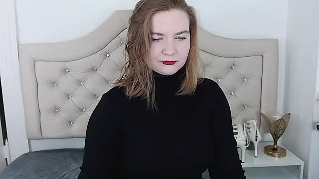 Snapshot of LaraDream chatting on 12-21-24, 12:09 LaraDream online show from 12-21-24, 12:09