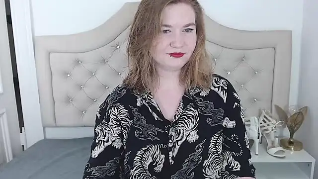 Snapshot of LaraDream chatting on 12-28-24, 05:03 LaraDream online show from 12-28-24, 05:03