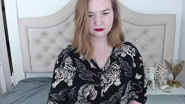 Snapshot of LaraDream chatting on 12-28-24, 08:36 LaraDream online show from 12-28-24, 08:36