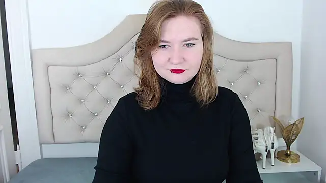 Snapshot of LaraDream chatting on 12-29-24, 05:33 LaraDream online show from 12-29-24, 05:33