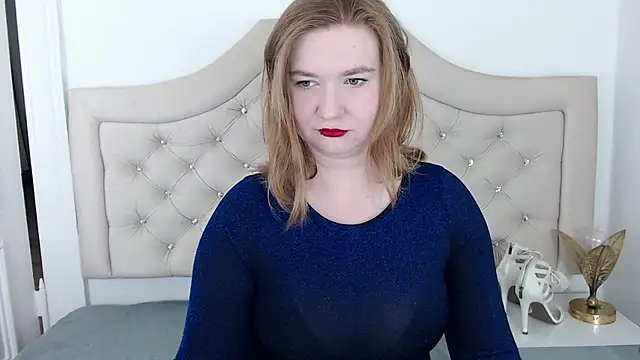Snapshot of LaraDream chatting on 12-31-24, 08:12 LaraDream online show from 12-31-24, 08:12