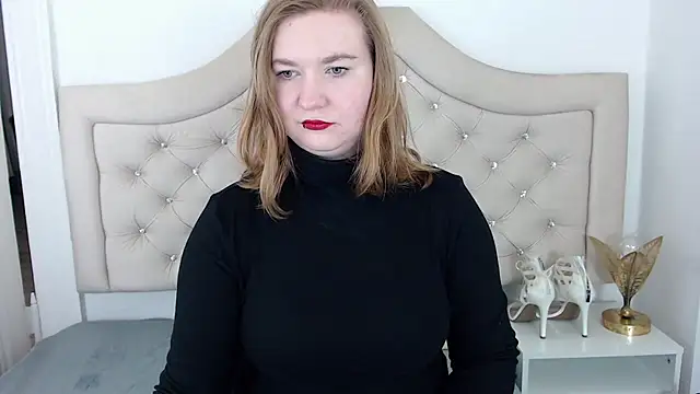 Snapshot of LaraDream chatting on 01-02-25, 05:29 LaraDream online show from 01-02-25, 05:29
