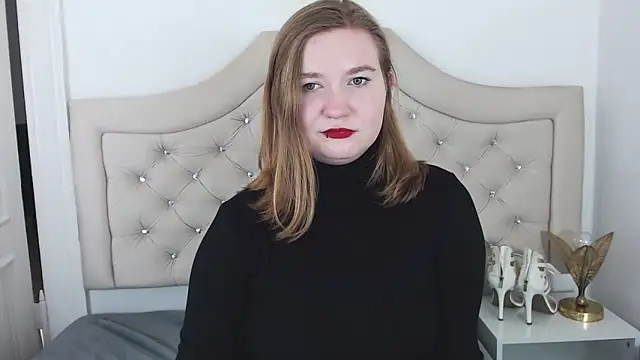 Snapshot of LaraDream chatting on 01-10-25, 03:18 LaraDream online show from 01-10-25, 03:18