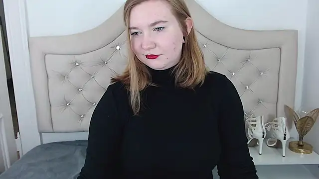Snapshot of LaraDream chatting on 01-20-25, 10:15 LaraDream online show from 01-20-25, 10:15