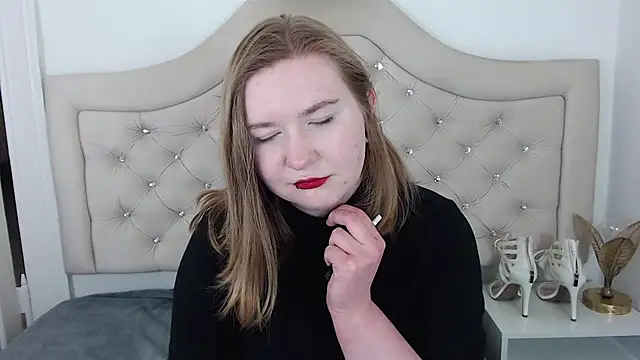 Snapshot of LaraDream chatting on 01-21-25, 01:18 LaraDream online show from 01-21-25, 01:18