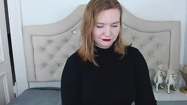Snapshot of LaraDream chatting on 01-22-25, 12:06 LaraDream online show from 01-22-25, 12:06