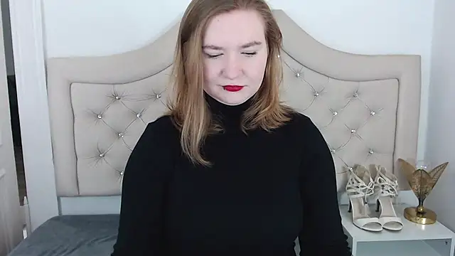 Snapshot of LaraDream chatting on 02-09-25, 10:09 LaraDream online show from 02-09-25, 10:09