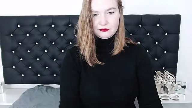 Snapshot of LaraDream chatting on 02-11-25, 11:54 LaraDream online show from 02-11-25, 11:54