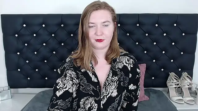 Snapshot of LaraDream chatting on 02-28-25, 07:58 LaraDream online show from 02-28-25, 07:58