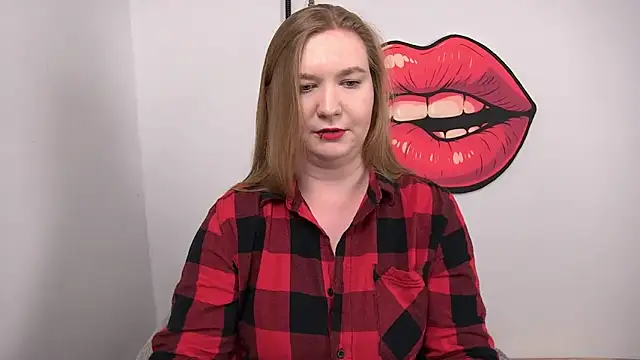 Snapshot of LaraDream chatting on 10-02-25, 02:35 LaraDream online show from 10-02-25, 02:35