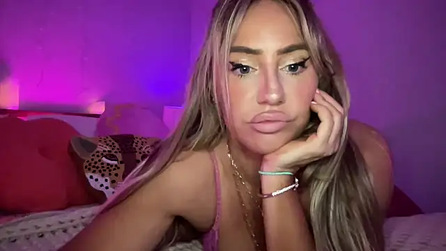 Fitnessbabe69 online show from 12-21-24, 08:39