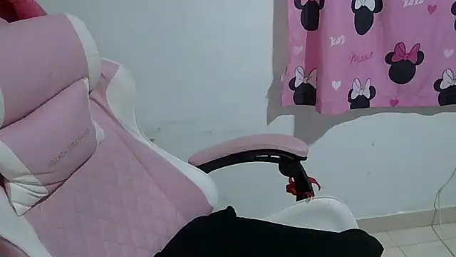 Snapshot of oso34hot chatting on 02-19-26, 01:56 oso34hot online show from 02-19-26, 01:56