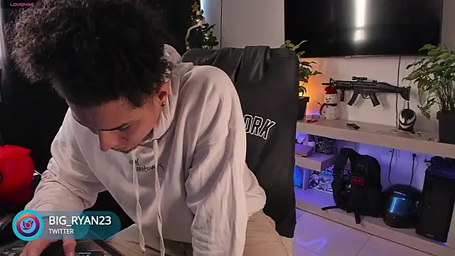 bigryann23 online show from 12-15-24, 10:15